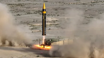 Iran Ancam Kembangkan Bom Nuklir Jika Fasilitas Nuklirnya Diserang Israel