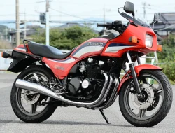 Kawasaki GPZ400R, Motor Sport Legendaris Era 80-an yang Masih Diburu Kolektor